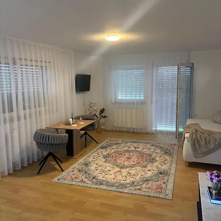 Affittacamere Appartementshaus Vlora 2 App 3
